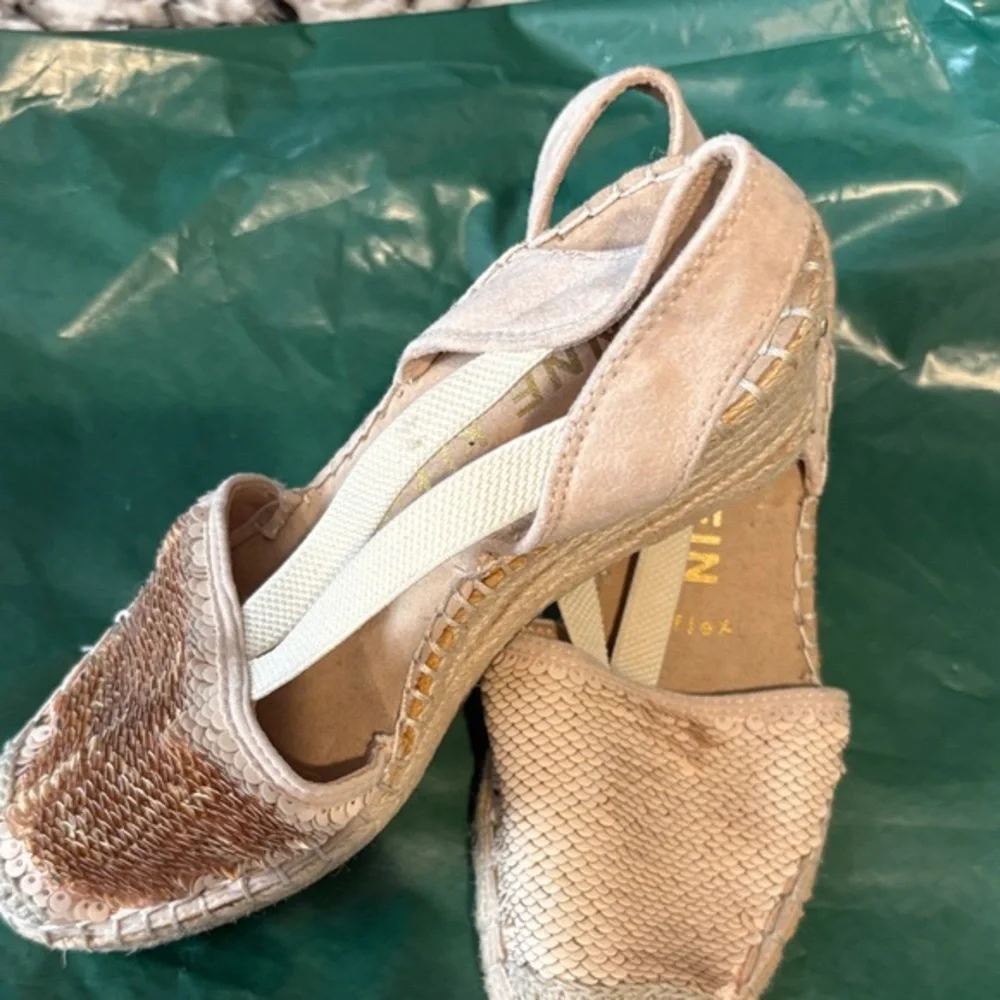 Anne Klein Tan Espadrille Flats